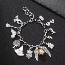 Silberfarbenes Harry Potter Charm-Armband – 12 Anhänger für Zauber-Fans Geschenk