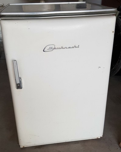 Antiker kühlschrank von - antiker,