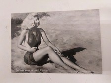 Frau im Bikini ?  Pin Up vintage ak POSTCARD #104 Glamour Beach Pose Girl #129