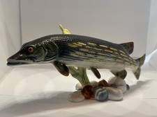 GOEBEL Porzellan Figur Hecht 25 0 x 110 mm