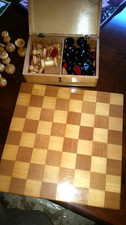 Schachspiel Holzfiguren