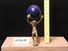 Bronze Altlas mit Weltkugel