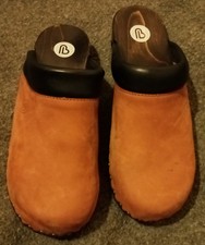 BERKEMANN TÖFFLER , GR . 10 , 5  , MIT ORIGINAL KARTON , WENIG GETRAGEN-