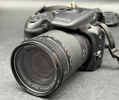 Fujifilm finepix s100fs - finepix,
