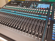 Allen & Heath Qu24 Digitalmischpult plus Case