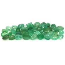 Sambia Smaragde/ovaler Schliff/ Natur Smaragde 4,1 bis 5 mm (1 Stück)
