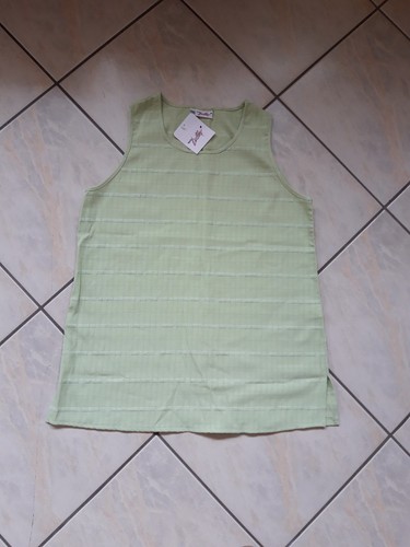 Hellgrünes gemustertes shirt - hellgrünes,
