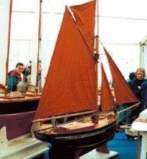 LOUIS HELOISE. Französischer Segelkutter von 1910. Modellbauplan