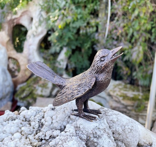 Bronzefigur vogel zwitschernd - vogel,