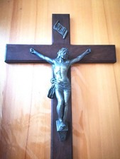 Kreuz mit Jesusfigur, H 70 cm