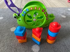 Fisher-Price Babys Schnecke mit Musik Steckspielzeug Stapelspiel Lernspielzeug