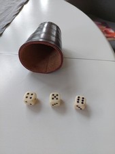 Knobelbecher Leder + 3 Würfel 