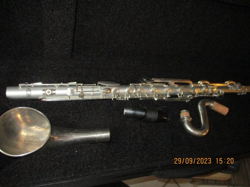 Metallbassklarinette uebel - "uebel, "