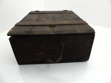 Alte Munitionskiste m. Uhrenteile, Federn, Zahnräder,.Uhrmachernachlass, C1.20.1