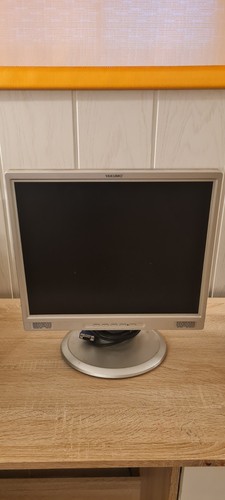 Yakumo tft monitor - yakumo,