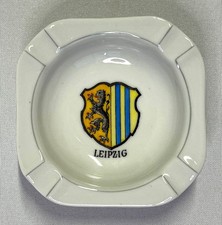 alter Aschenbecher Leipzig Souvenir Andenken Porzellan OM handausgemalt DDR