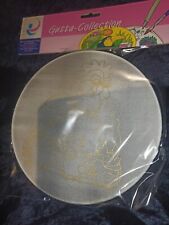 Seidenmalerei Fensterbild  Pongé 08 20cm rund Gutta gold Motiv Hen with Chickens