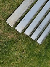 Sockelschiene Plus mit Tropfkante - Aluminium für  16 cm Dämmplatten