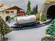H0 -- Waggon / Güterwagen / Esso Tank /  Modelleisenbahn