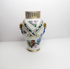 KPM  VASE  1780-1800  BERLIN mit Blessur