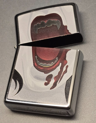 Zippo vampires bloody mouth - zippo,