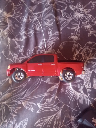 Nissan titan truck pickup - rc,
