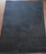 Schwarzer Langflor-Teppich 197 x 136 cm (IKEA)