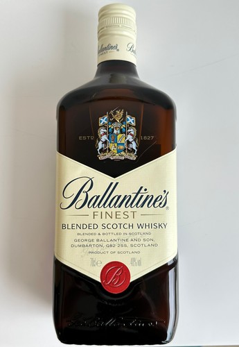 Ballantines - (17,13, eur/l)