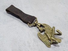 Historischer Trommelhalter Trommelhaken - Preussen Messing Adler Lederschlaufe