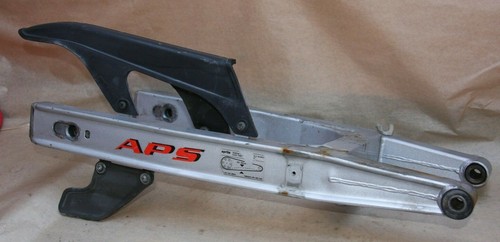 Schwingarm ap8135128 aprilia - schwingarm,