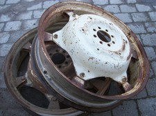 2 Felgen 8x32 8Loch Zoll  IHC