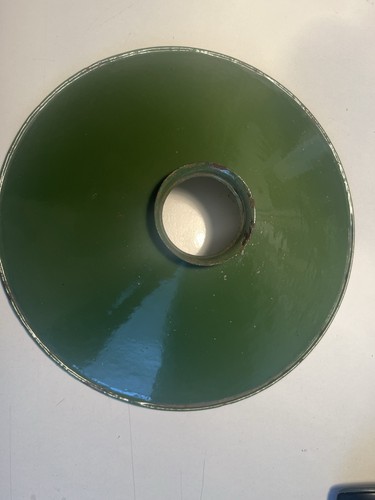 Lampenschirm grün metall alt - lampenschirm,