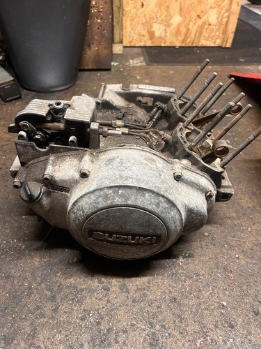 Suzuki gt250 motor unterteil - gt250,