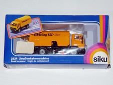 SIKU 2824 Straßenkehrmaschine