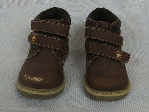 Kinderschuhe diverser