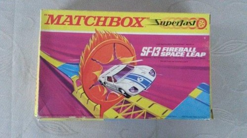 Matchbox rennbahn feuerreifen - matchbox,