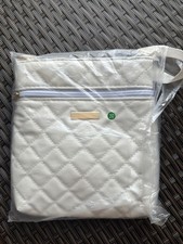 kleinere weiße Tasche Crosbody gesteppt Fronttasche Schultergurt NEU