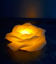 5 Stück Figur Rose Echtwachs