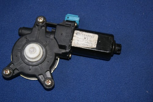 Fensterhebermotor vorne rechts - vorne,