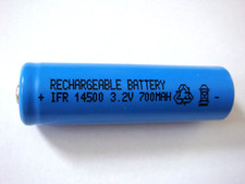 1x 14500 AA 700mAh 3,2V