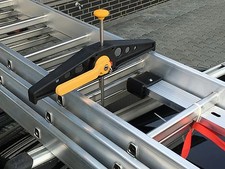 Rhino Safe Clamp Auto