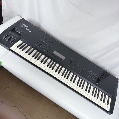 Yamaha sy99 synthesizer - sy99,
