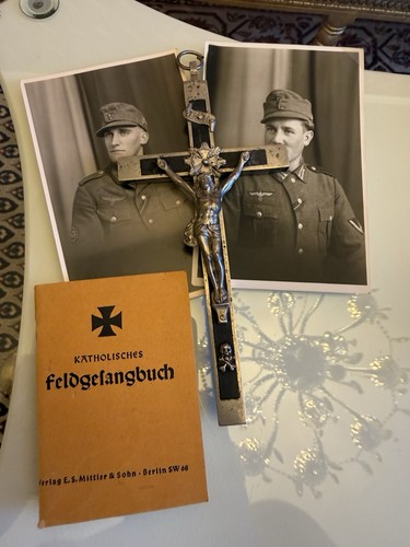 Seltene große brustkreuz - große,