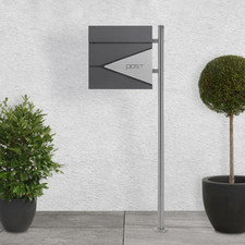 Briefkasten mit Ständer