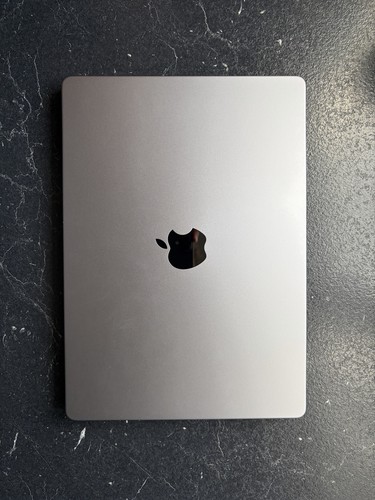 Macbook pro - pro, –