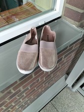 Vivess ~ NEUE beige glänzende Damen Sommer Schuhe 40