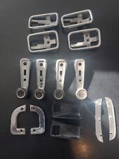 Mercedes Benz W114 W115 Griffschale Griffmulde Türgriff Fensterkurbel Chrom**