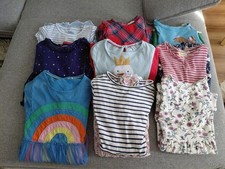 Kinder-Kleiderpaket Mädchen Boden Zara u.a 35 Teile 122-128 Kleider SWS Leggins 