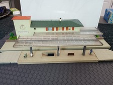 Eisenbahn modellbau bahnhof - modellbau,