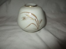 Winterling Markteuthen - kleine Porzellan Blumenvase mit Blumen-Muster